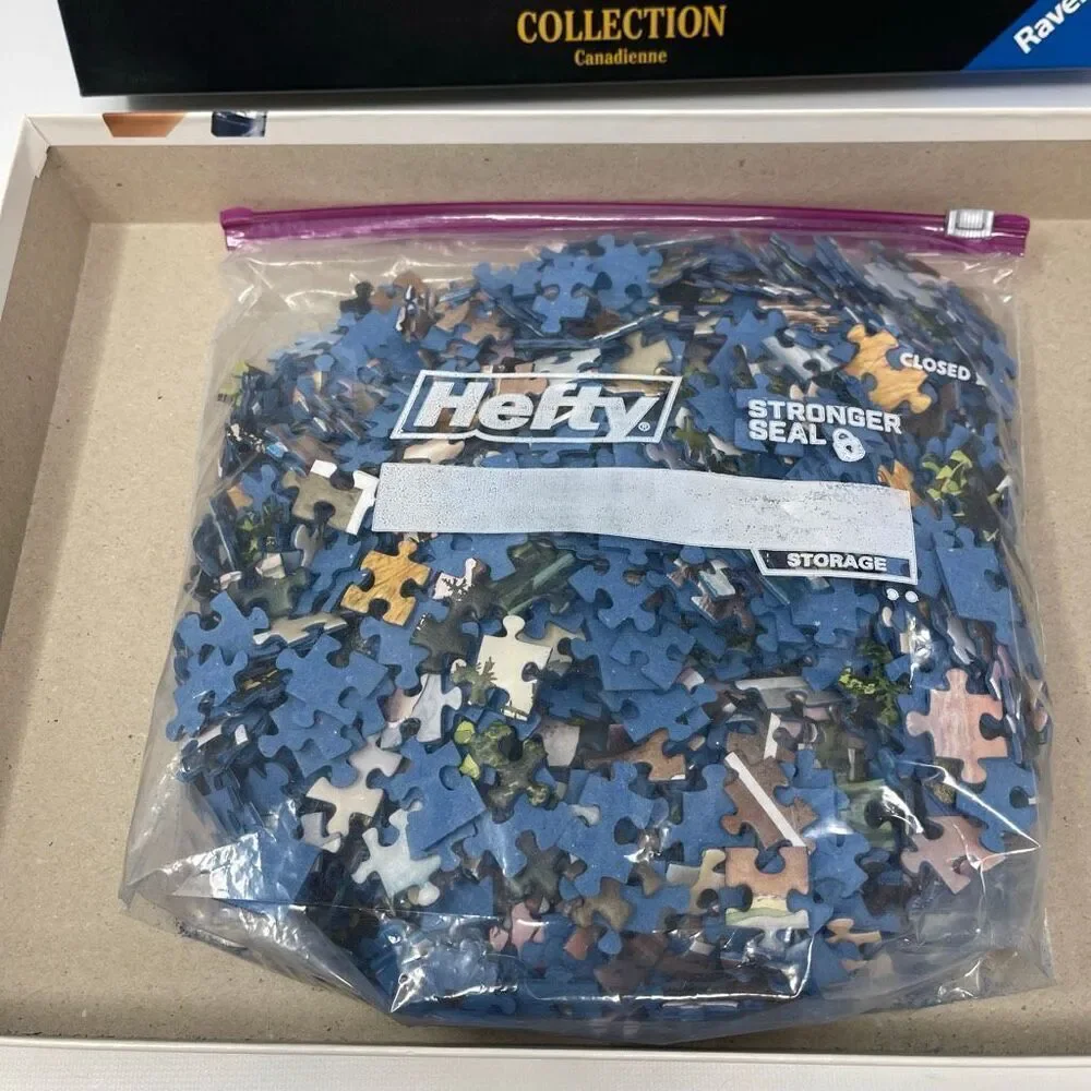 Ravensburger 17469 canadian